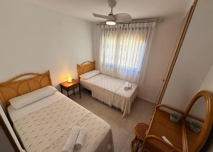 Apartamento Sueños De Iii Planta Baja, By Bookindenia *